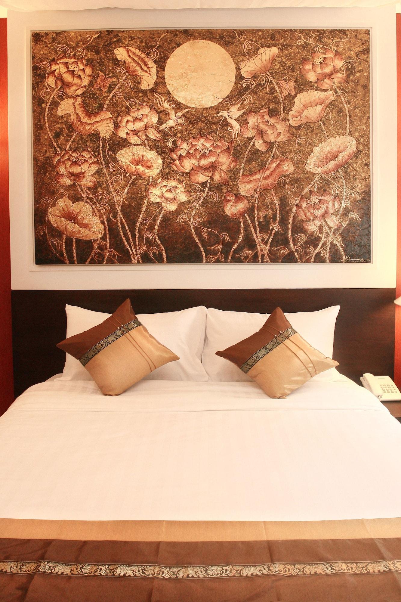 Mirth Sathorn Hotel Bangkok Luaran gambar