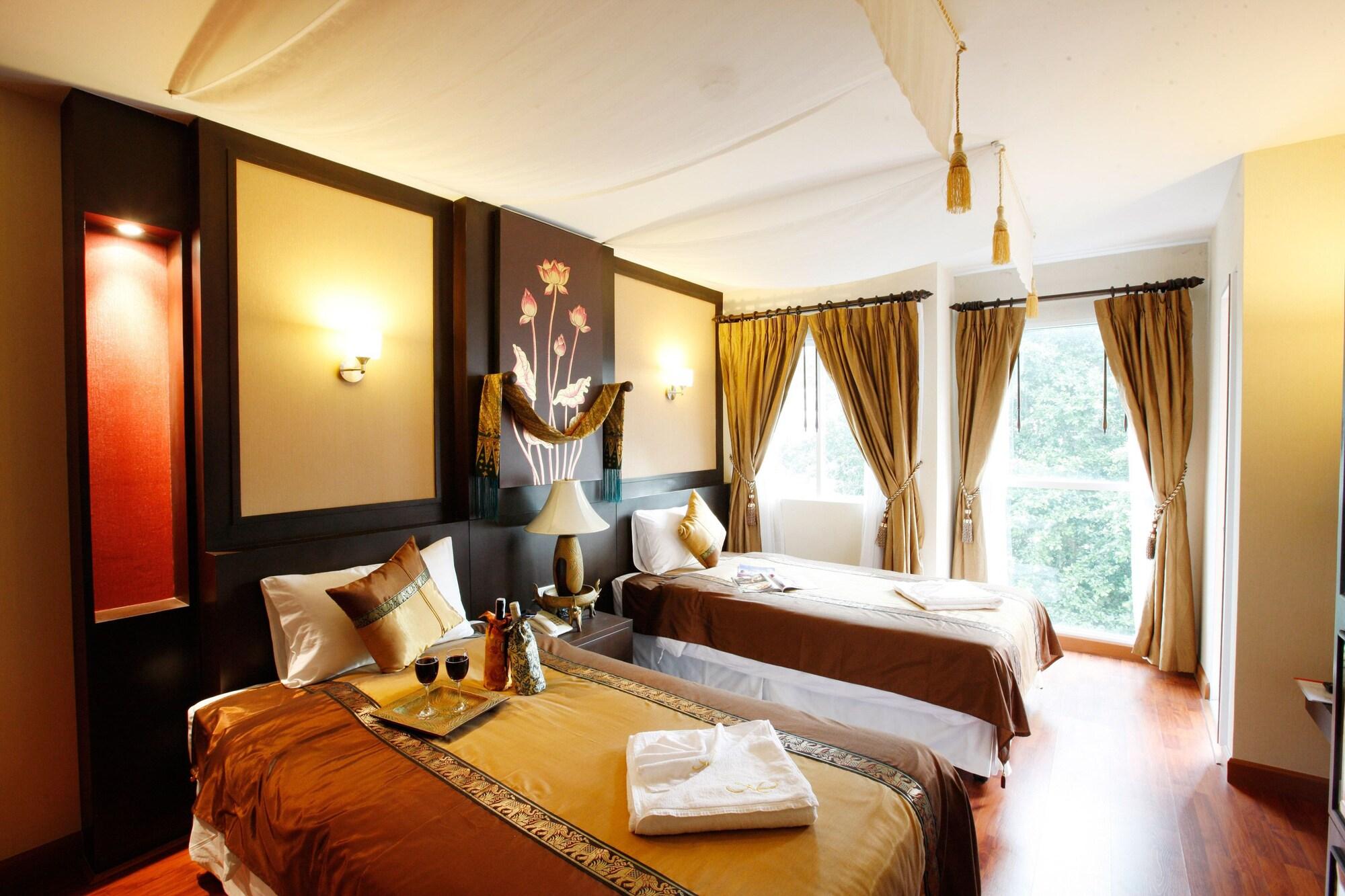Mirth Sathorn Hotel Bangkok Luaran gambar