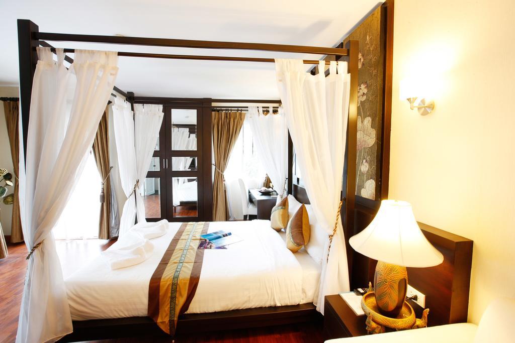 Mirth Sathorn Hotel Bangkok Luaran gambar