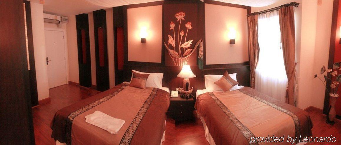 Mirth Sathorn Hotel Bangkok Luaran gambar