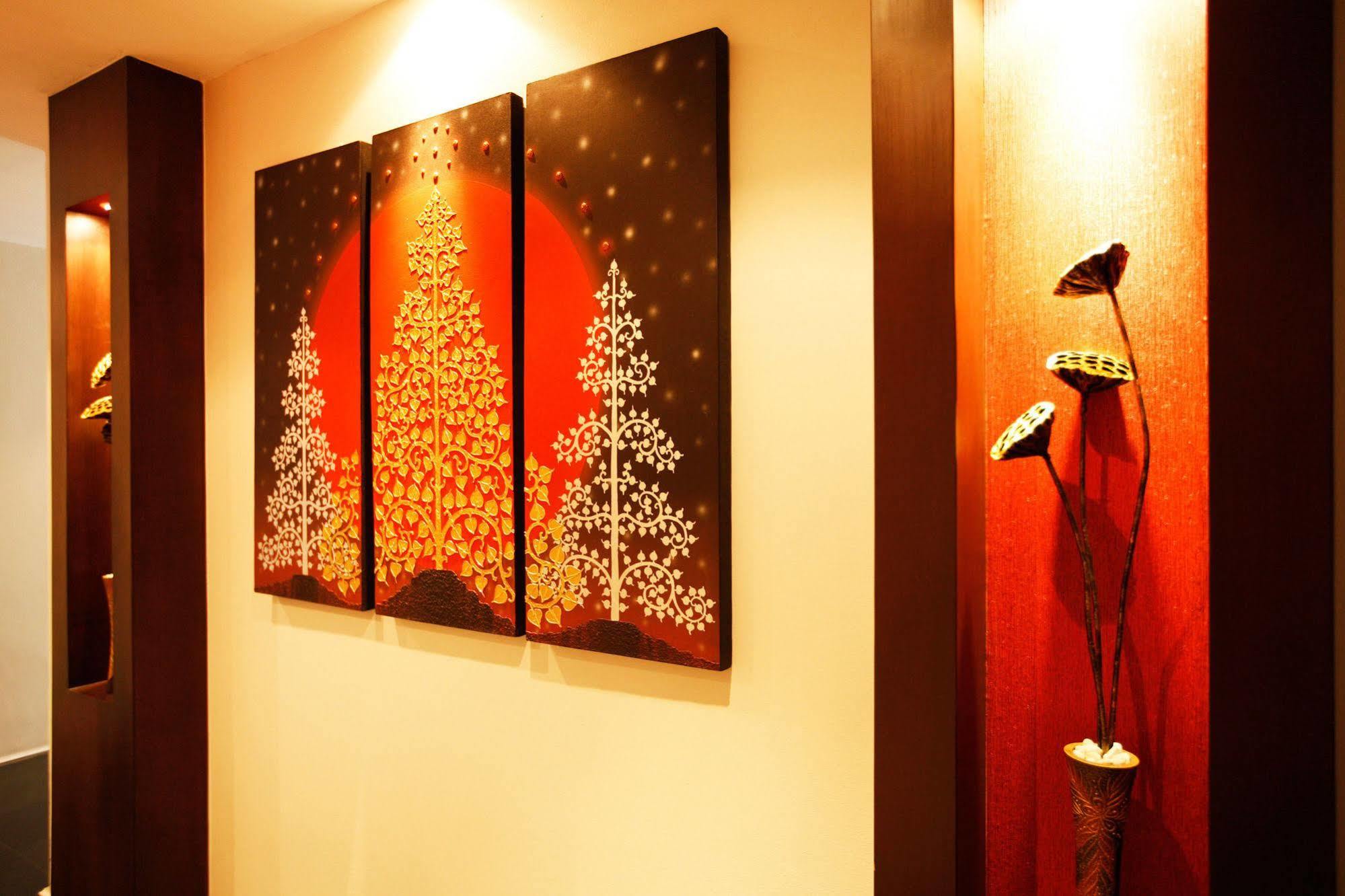Mirth Sathorn Hotel Bangkok Luaran gambar