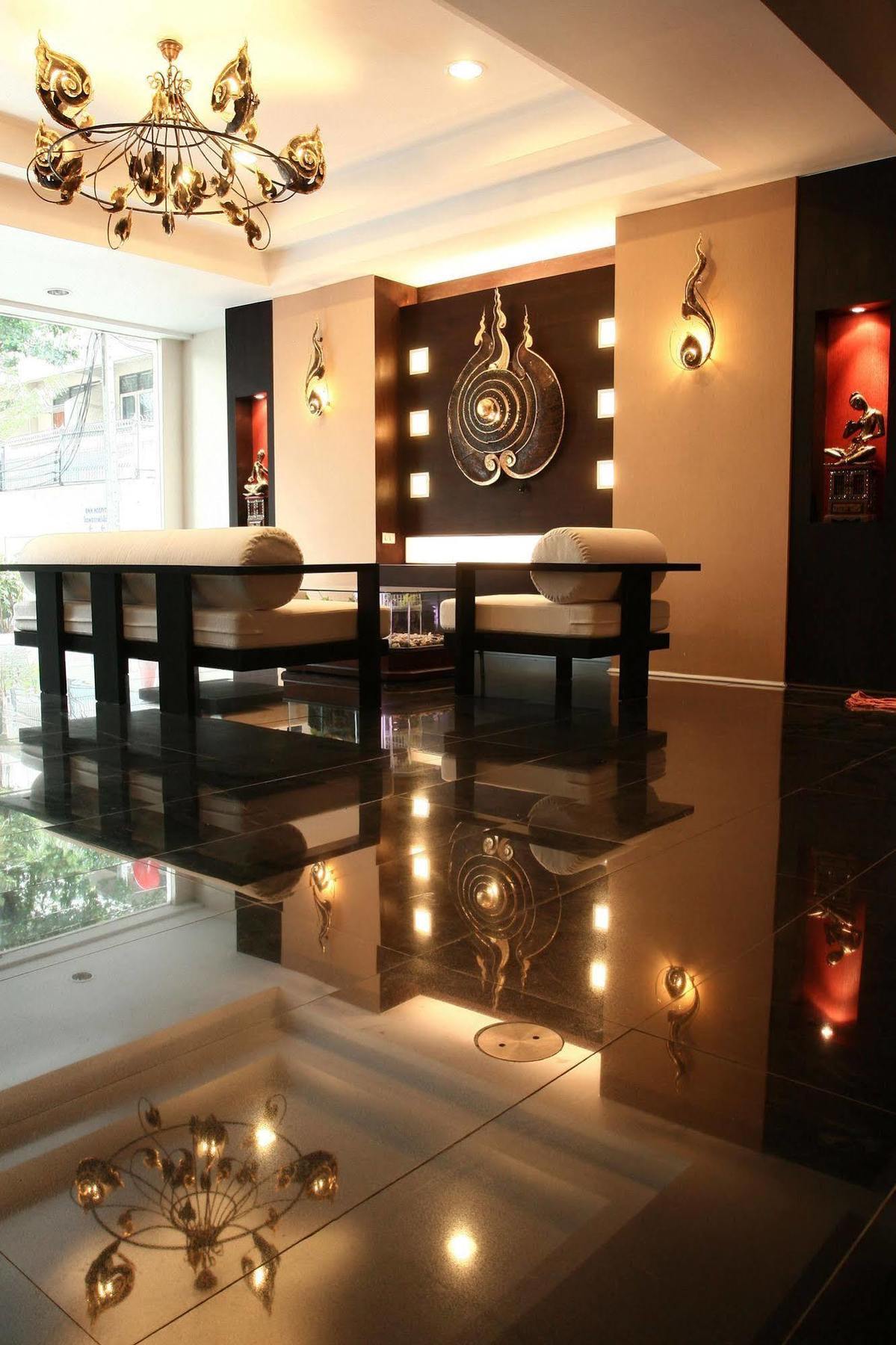 Mirth Sathorn Hotel Bangkok Luaran gambar