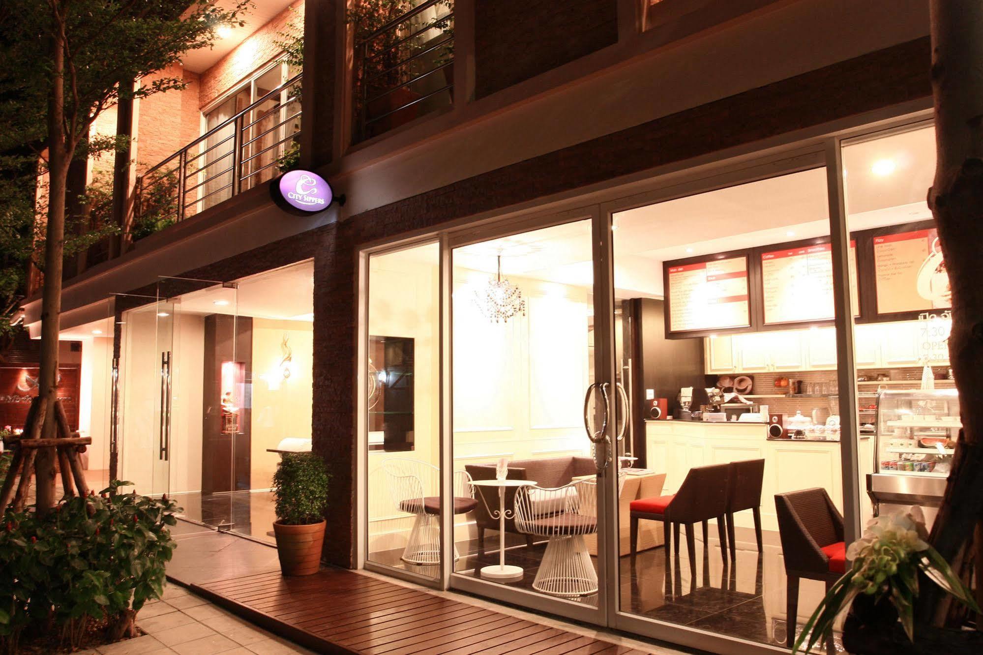 Mirth Sathorn Hotel Bangkok Luaran gambar